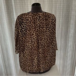 Vince Camuto Top Cheetah Print Size 1X